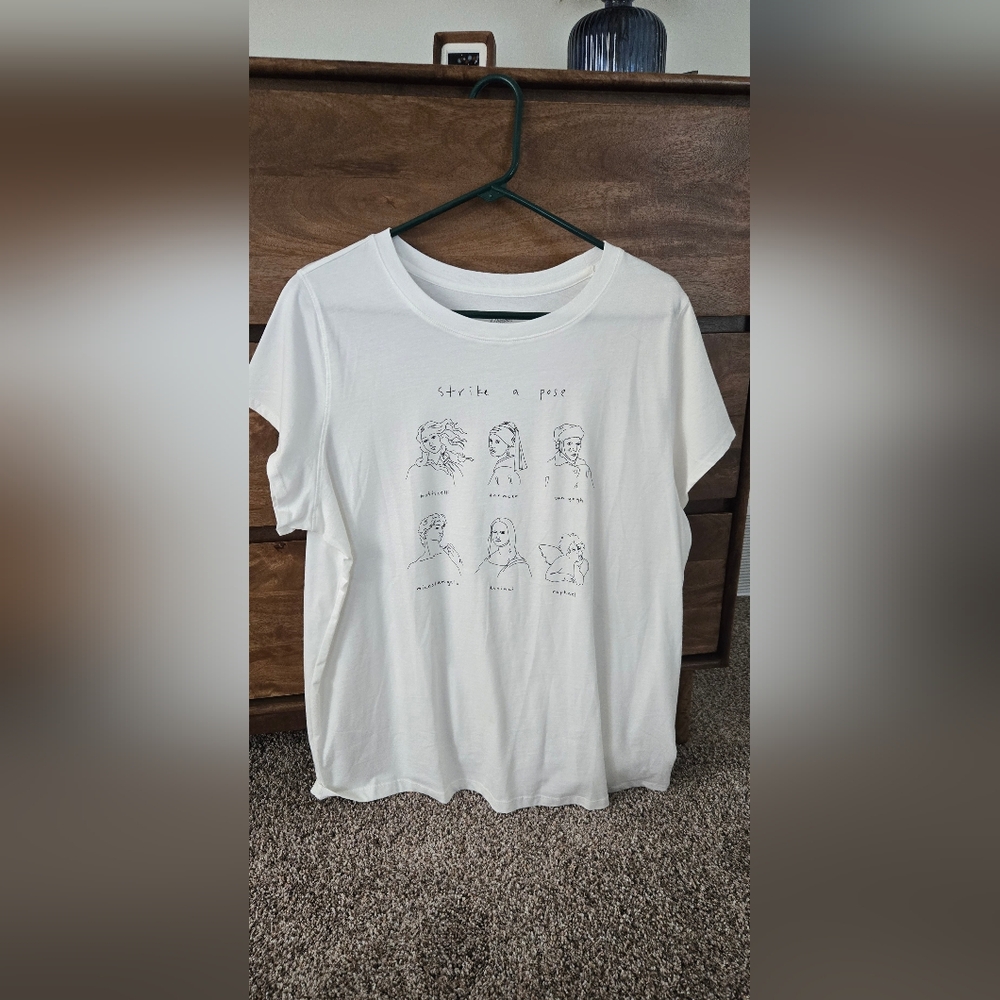 Like New! Target Universal Thread T Shirt, 1X